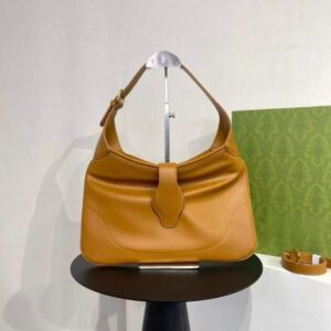 Aphrodite Shoulder Bag